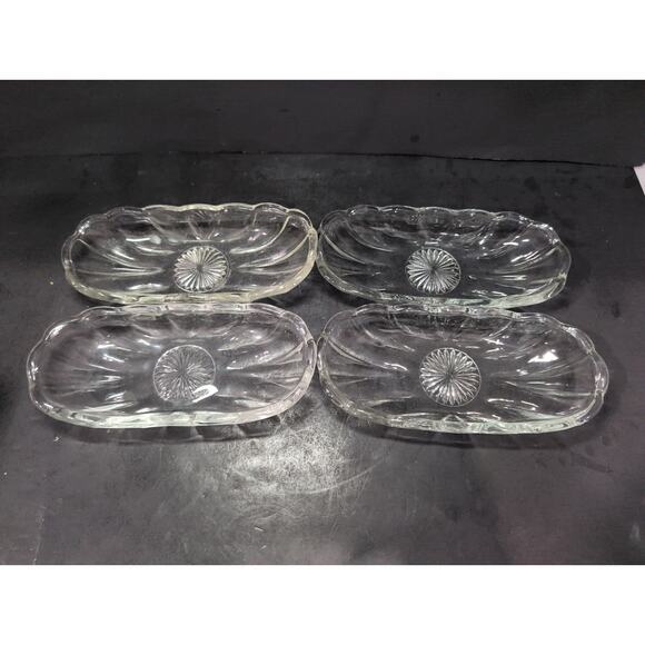 Anchor Hocking Clear Glass Celery Dish Set Of 4, Serving Dishes, Banana Bowls - Picture 1 of 10
